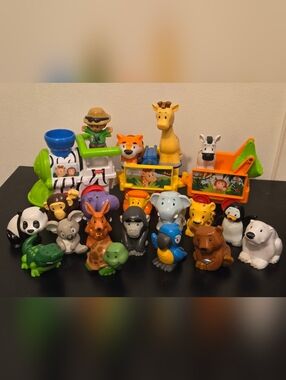 Little People Share And Care Animals & Zoo Train With Safari Guide Figure